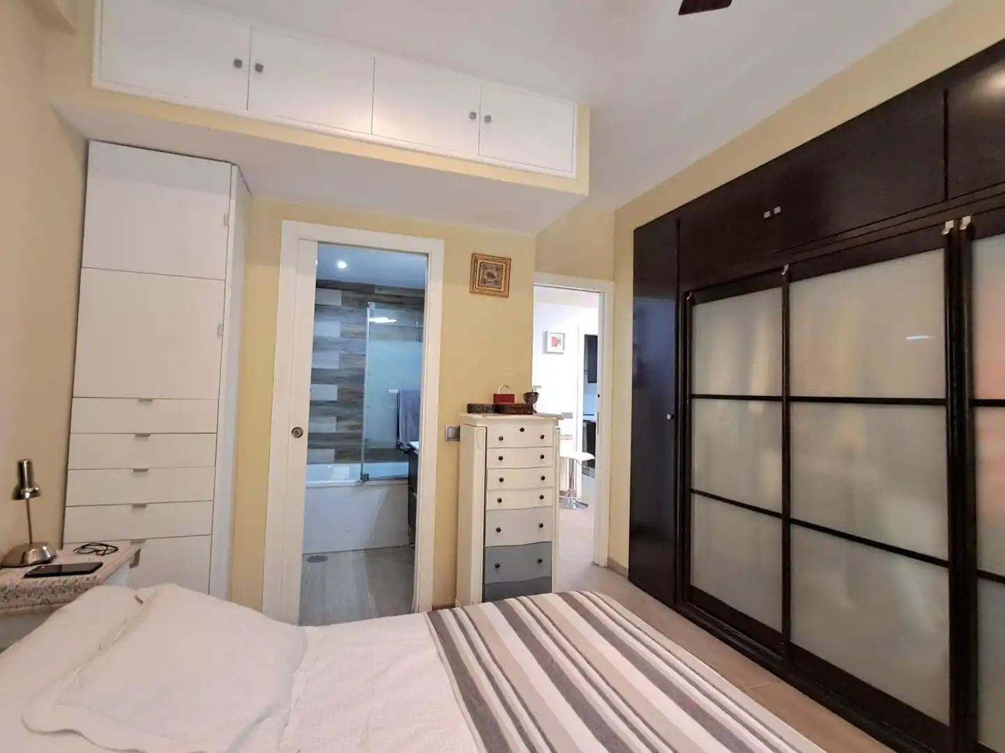 Habitación de Piso en venta en Madrid con Aire acondicionado, Calefacción y Jardín privado