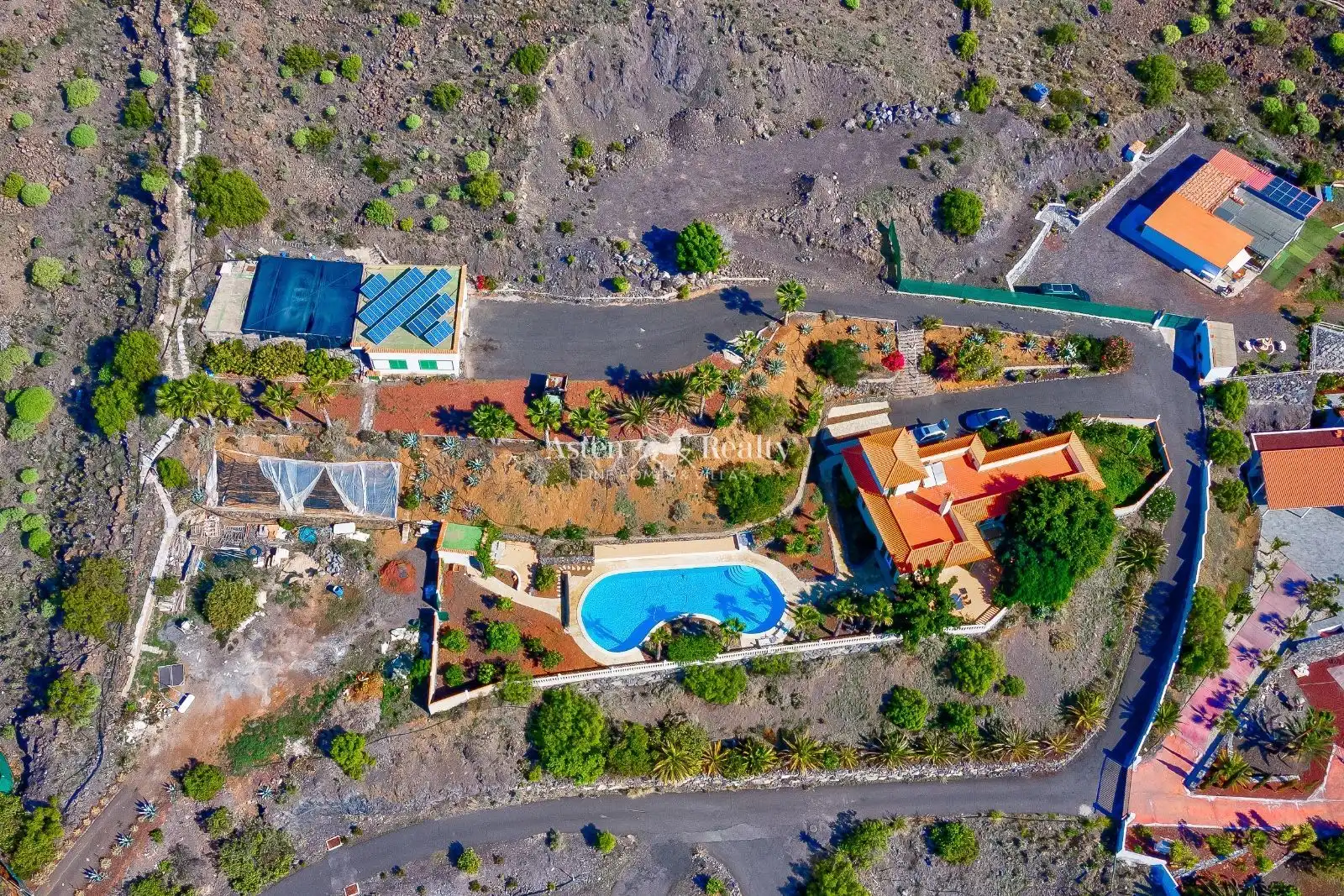 Außenansicht von Haus oder Chalet zum Verkauf in Guía de Isora mit Terrasse, Schwimmbad und Möbliert