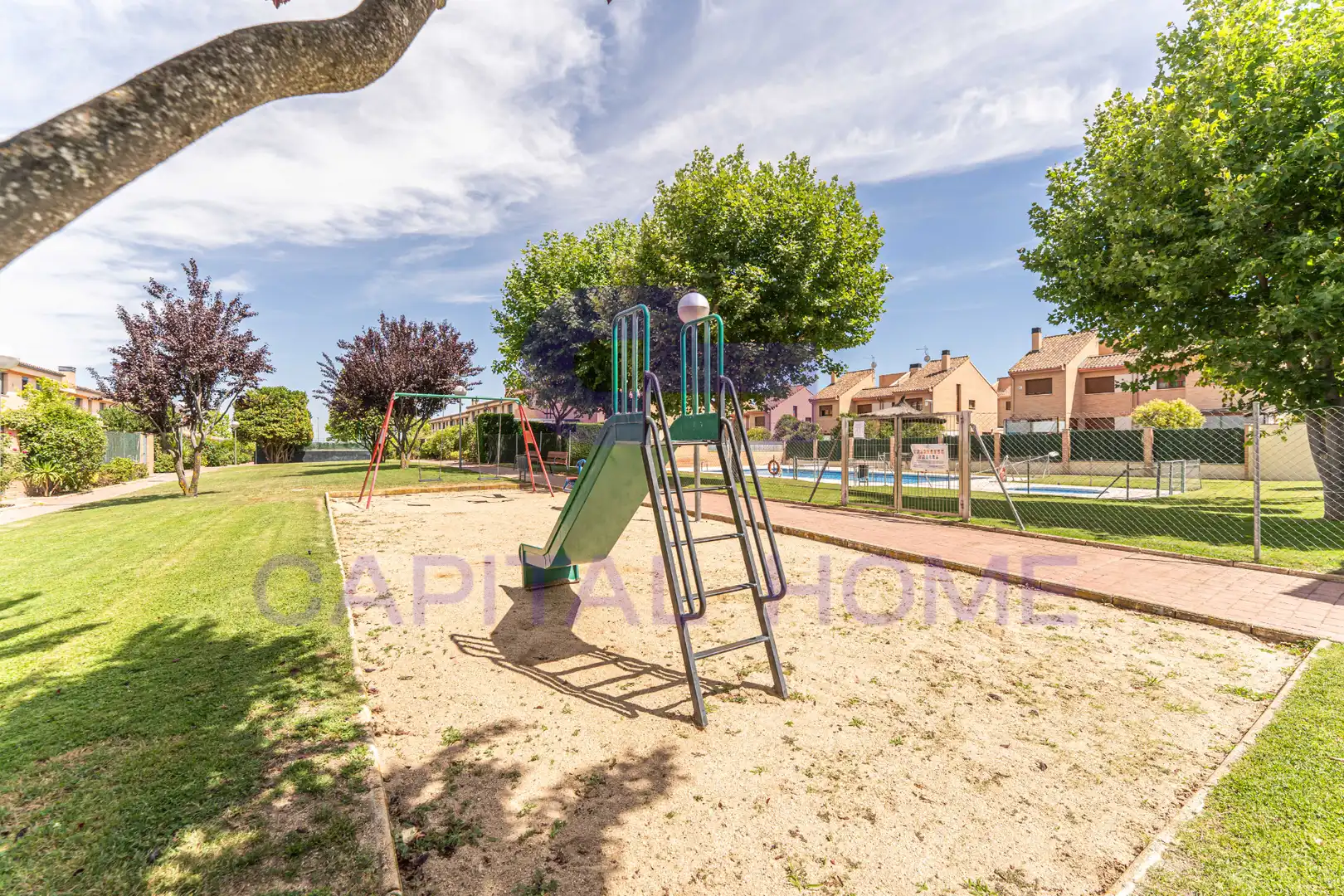 Jardín de Casa adosada en venta en Navalcarnero con Aire acondicionado, Calefacción y Jardín privado