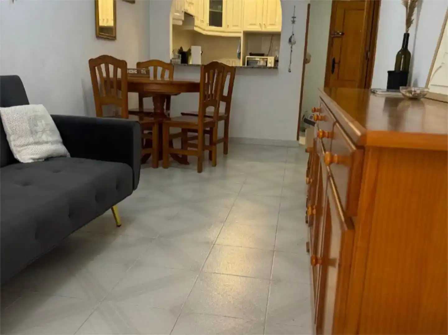 Sala d'estar de Pis en venda en Torrevieja amb Aire condicionat i Balcó