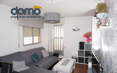 Living room of Flat to rent in  Granada Capital  with Air Conditioner