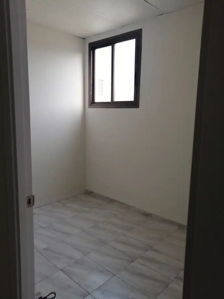 Habitación de Oficina de alquiler en Rubí con Aire acondicionado