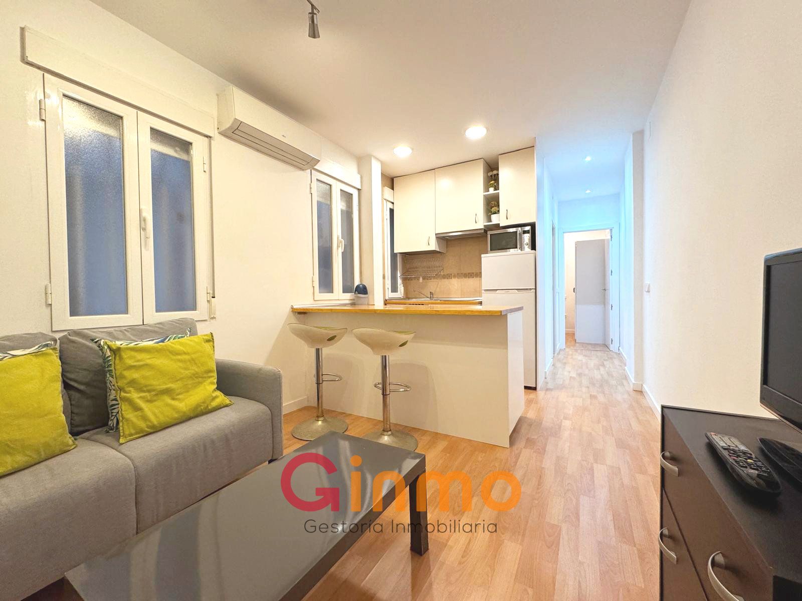 Bedroom of Flat to rent in  Madrid Capital  with Air Conditioner, Heating and Parquet flooring