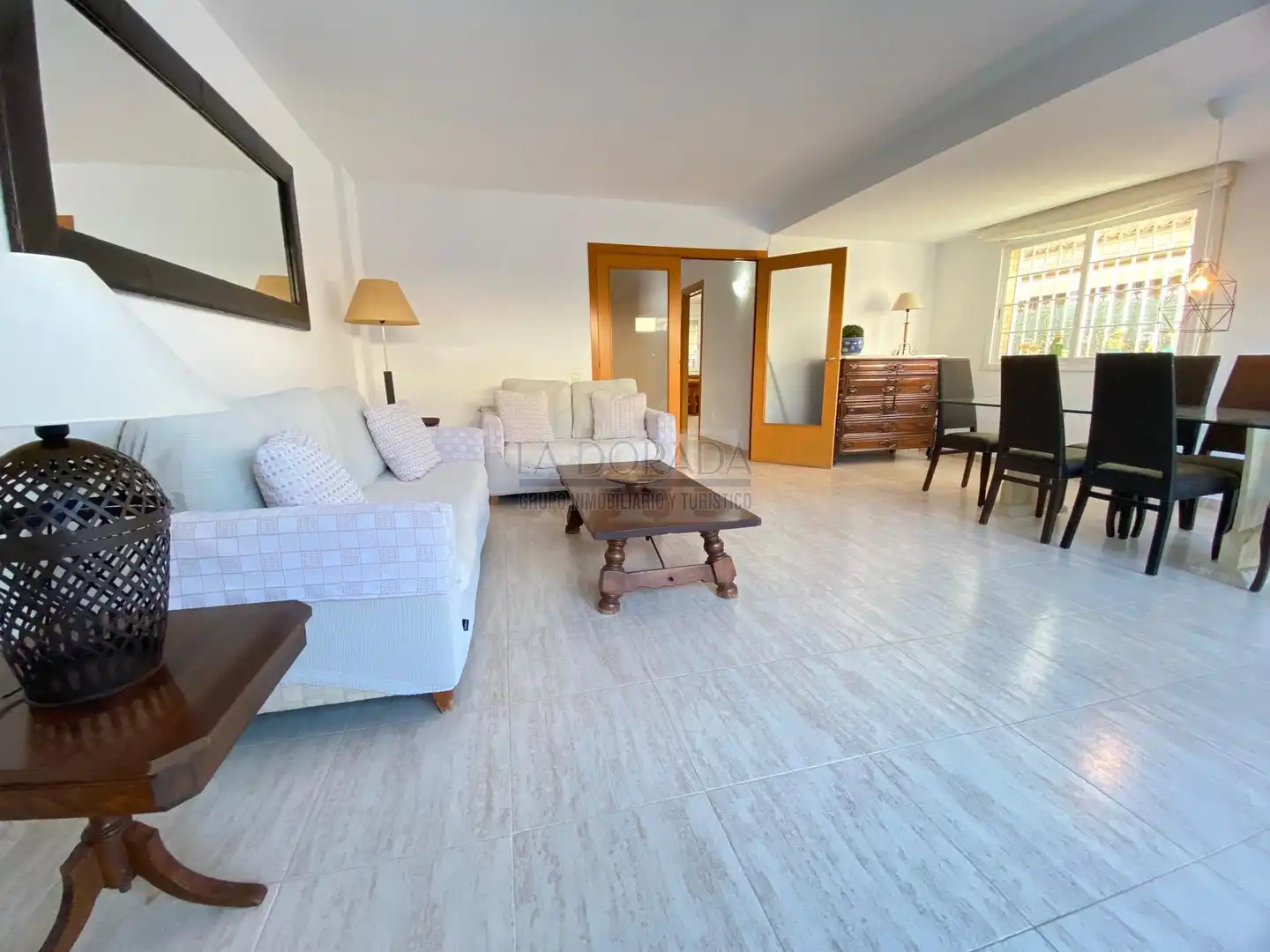 Sala de estar de Casa adosada en venta en Cambrils con Aire acondicionado, Calefacción y Jardín privado