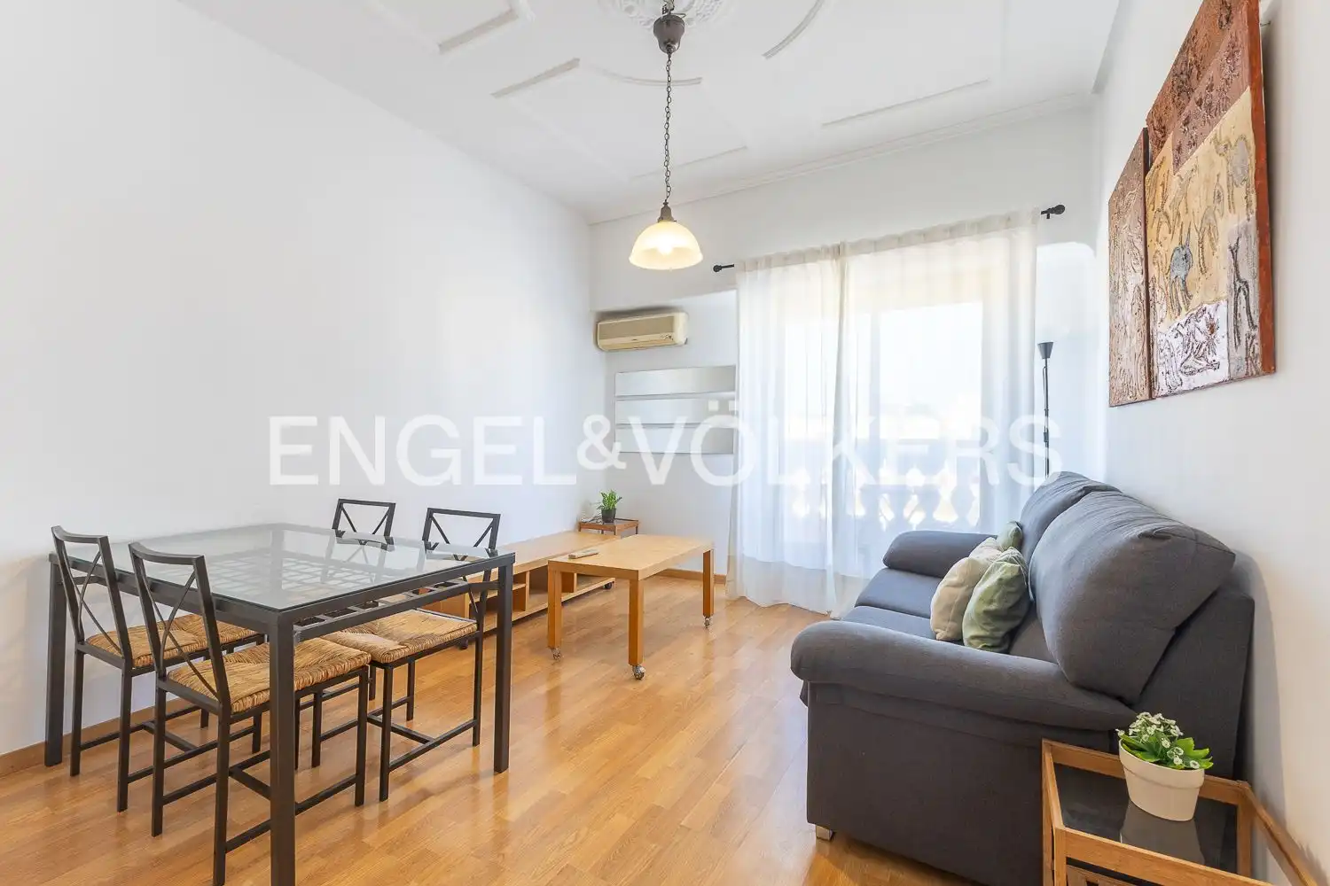 Exterior view of Flat for rent in Valencia  with Air Conditioner, Heating and Furnished
