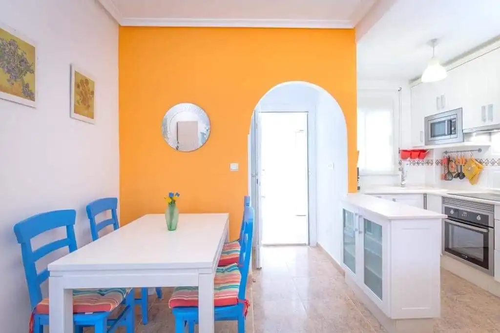 Menjador de Casa o xalet de lloguer en Torrevieja amb Aire condicionat, Calefacció i Terrassa