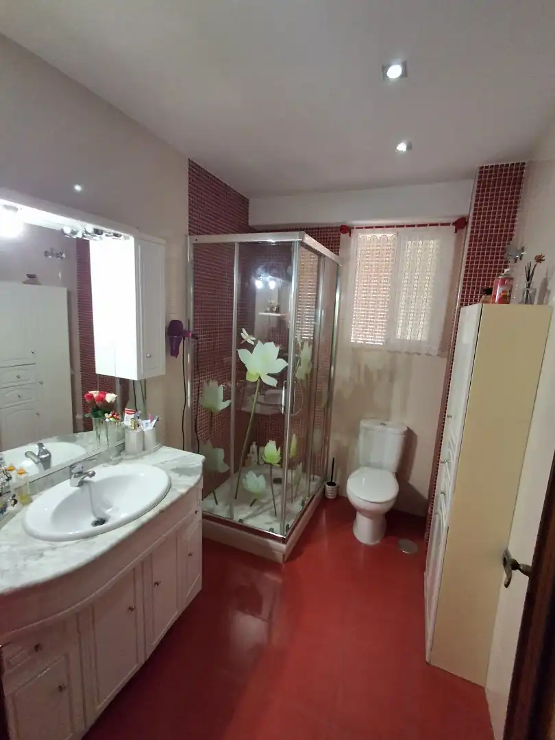 Baño de Piso en venta en Peligros con Aire acondicionado