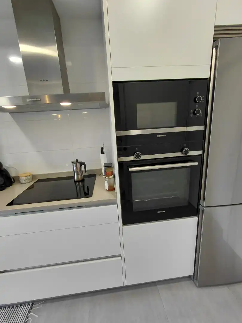 Küche von Wohnung zum Verkauf in Oleiros mit Heizung, Privatgarten und Parkett