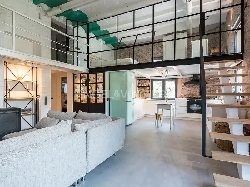 Sala de estar de Dúplex de alquiler en Barcelona con Aire acondicionado, Calefacción y Parquet