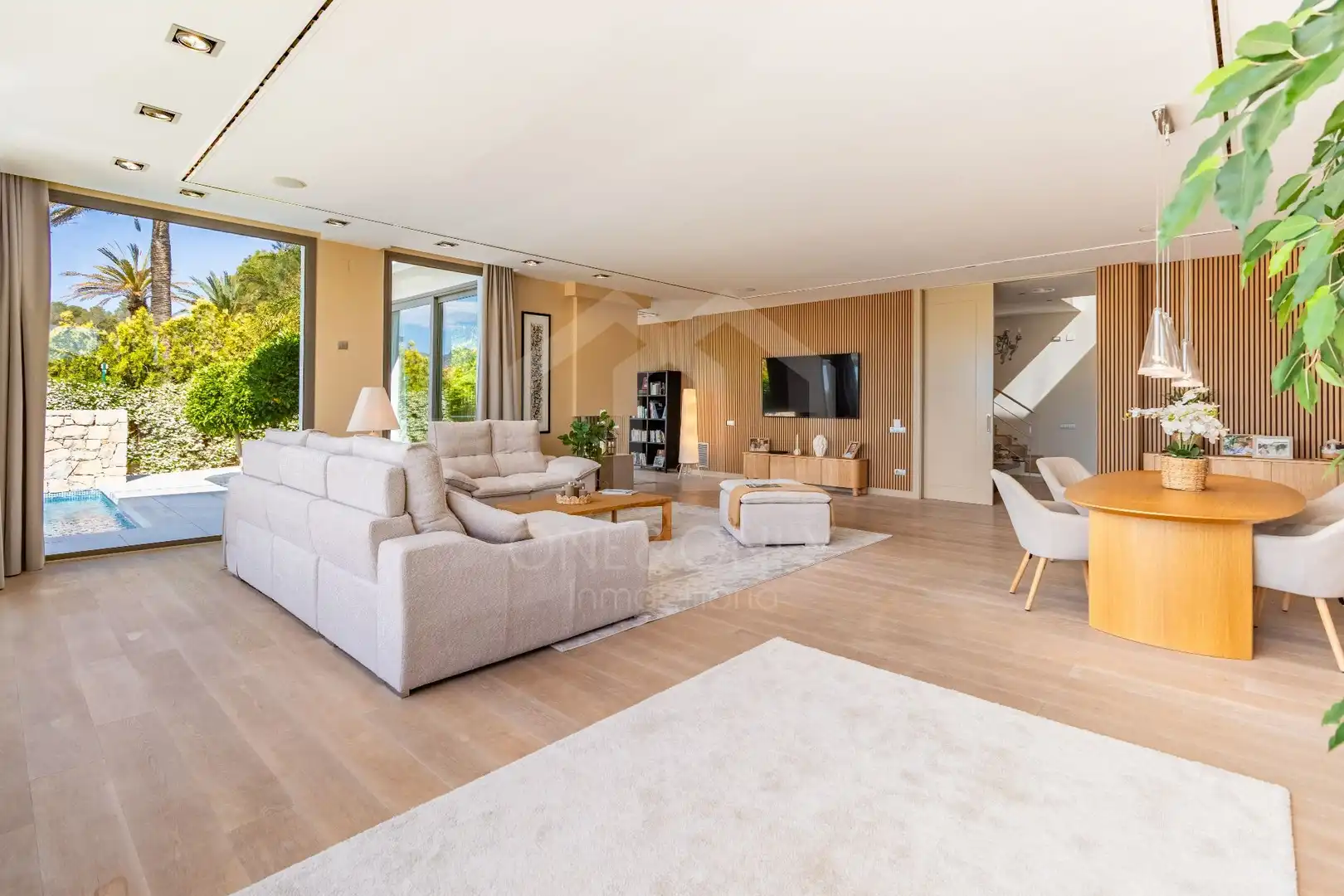 Sala de estar de Casa o chalet en venta en Mont-roig del Camp con Aire acondicionado, Calefacción y Jardín privado