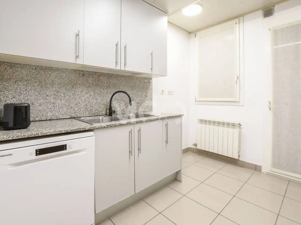 Piso con ascensor en venta en Calle Canigó, imagen 7