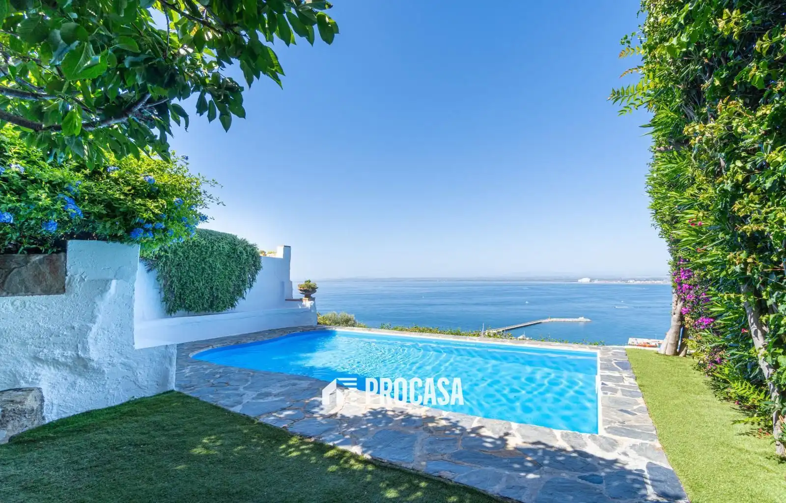 Detached house with pool for sale in pujada del puig rom