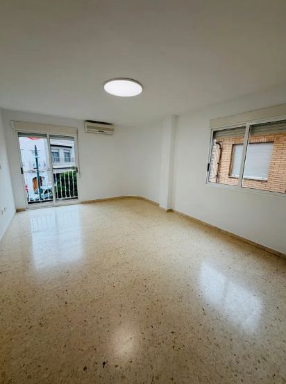 Exterior view of Flat to rent in Riba-roja de Túria  with Air Conditioner, Terrace and Oven