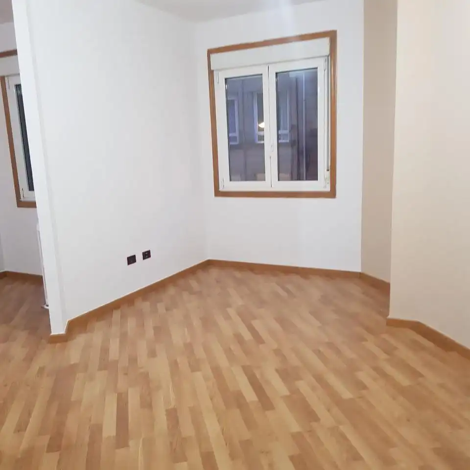 Piso de alquiler en Rúa Cardenal Quevedo 5I (San Lázaro), Centro