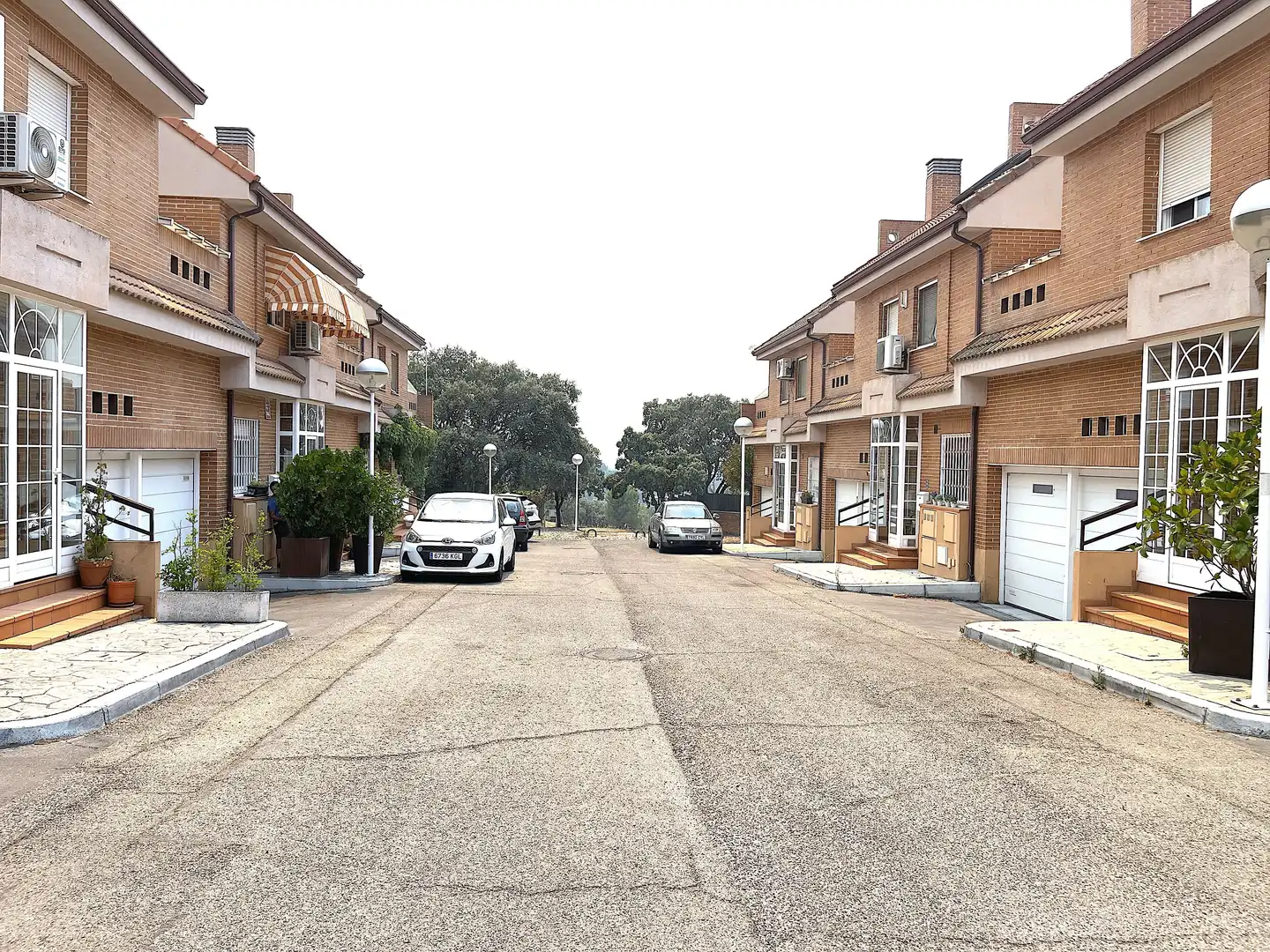 Vista exterior de Casa adosada en venda en Las Rozas de Madrid amb Calefacció