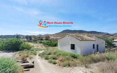 Vista exterior de Casa o xalet en venda en Fines amb Calefacció