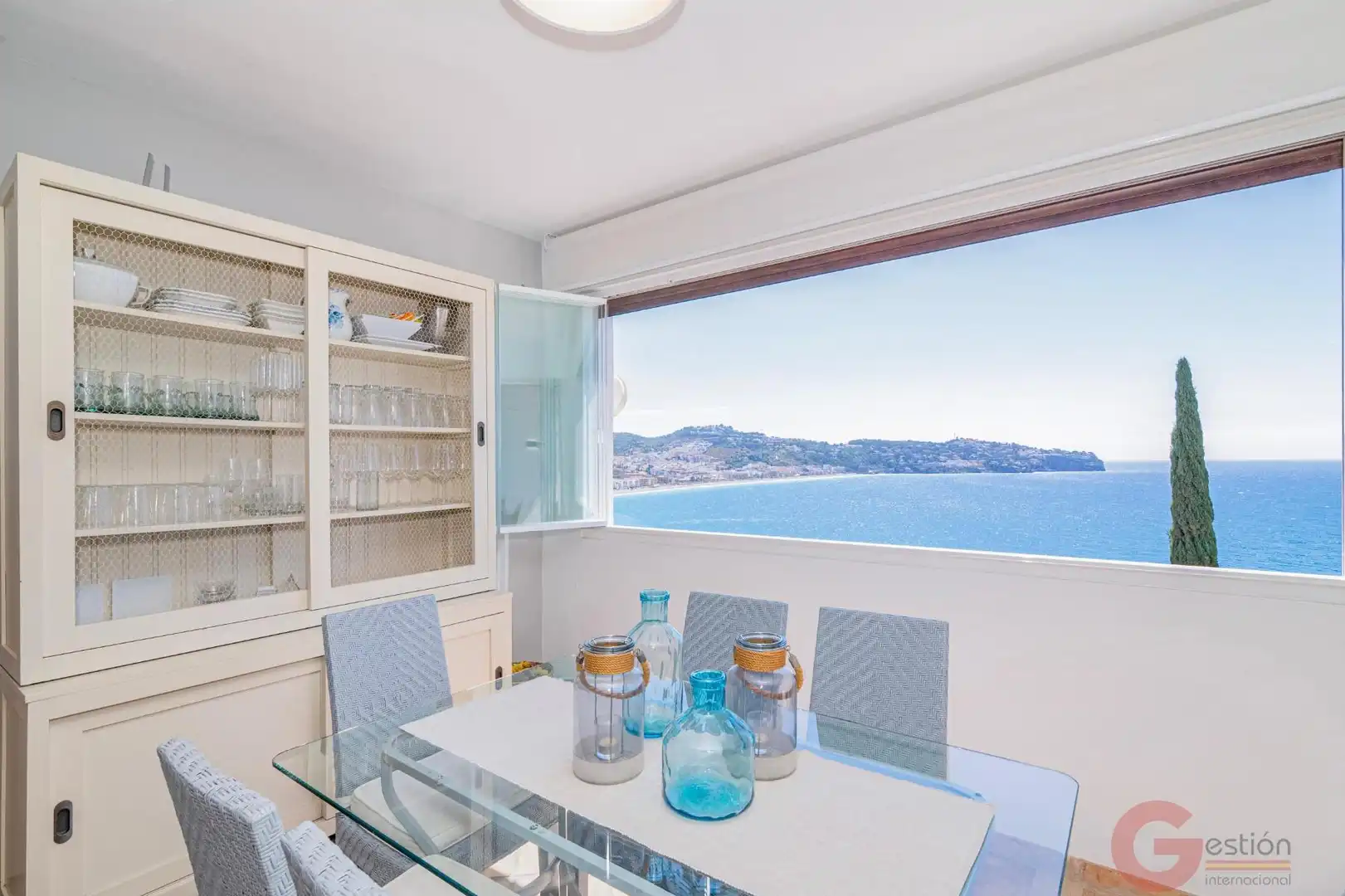 Houses for sale in Las Palomas
