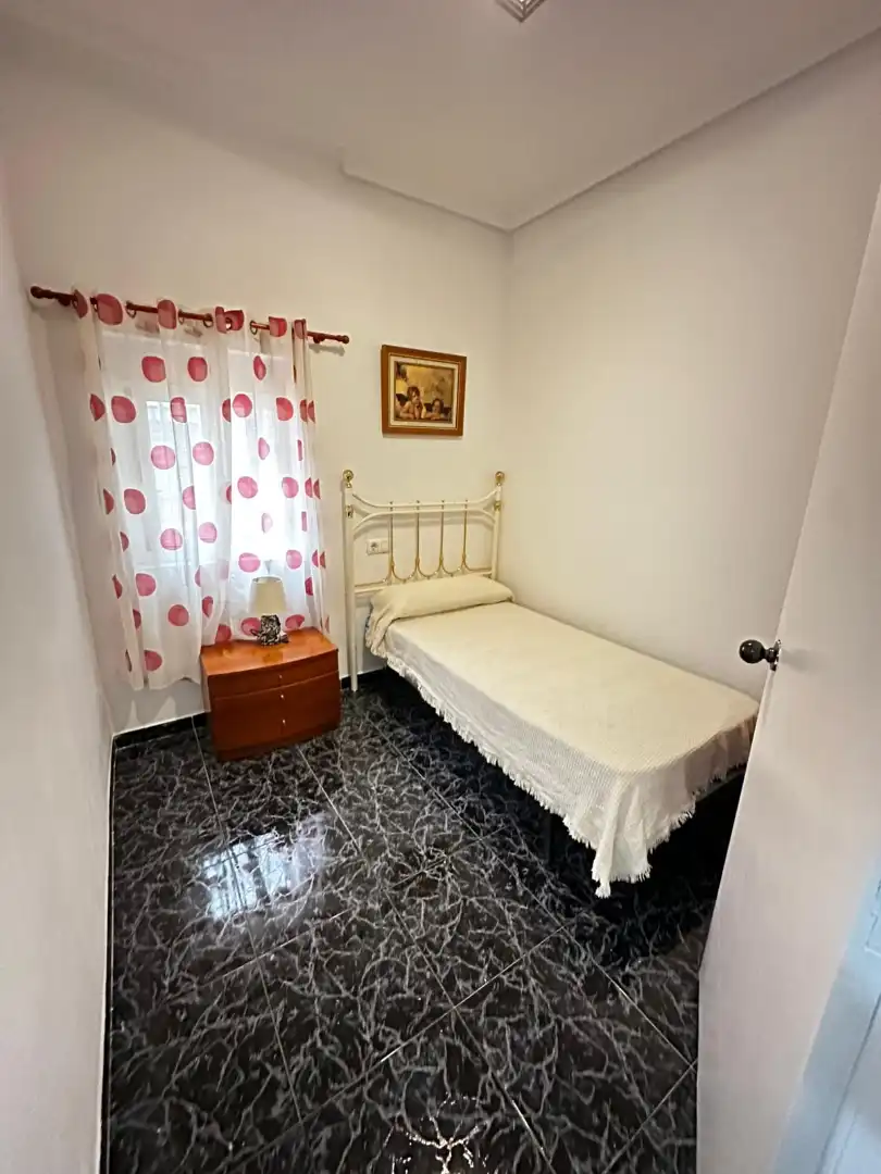 Habitación de Piso en venta en Jaén con Aire acondicionado y Amueblado