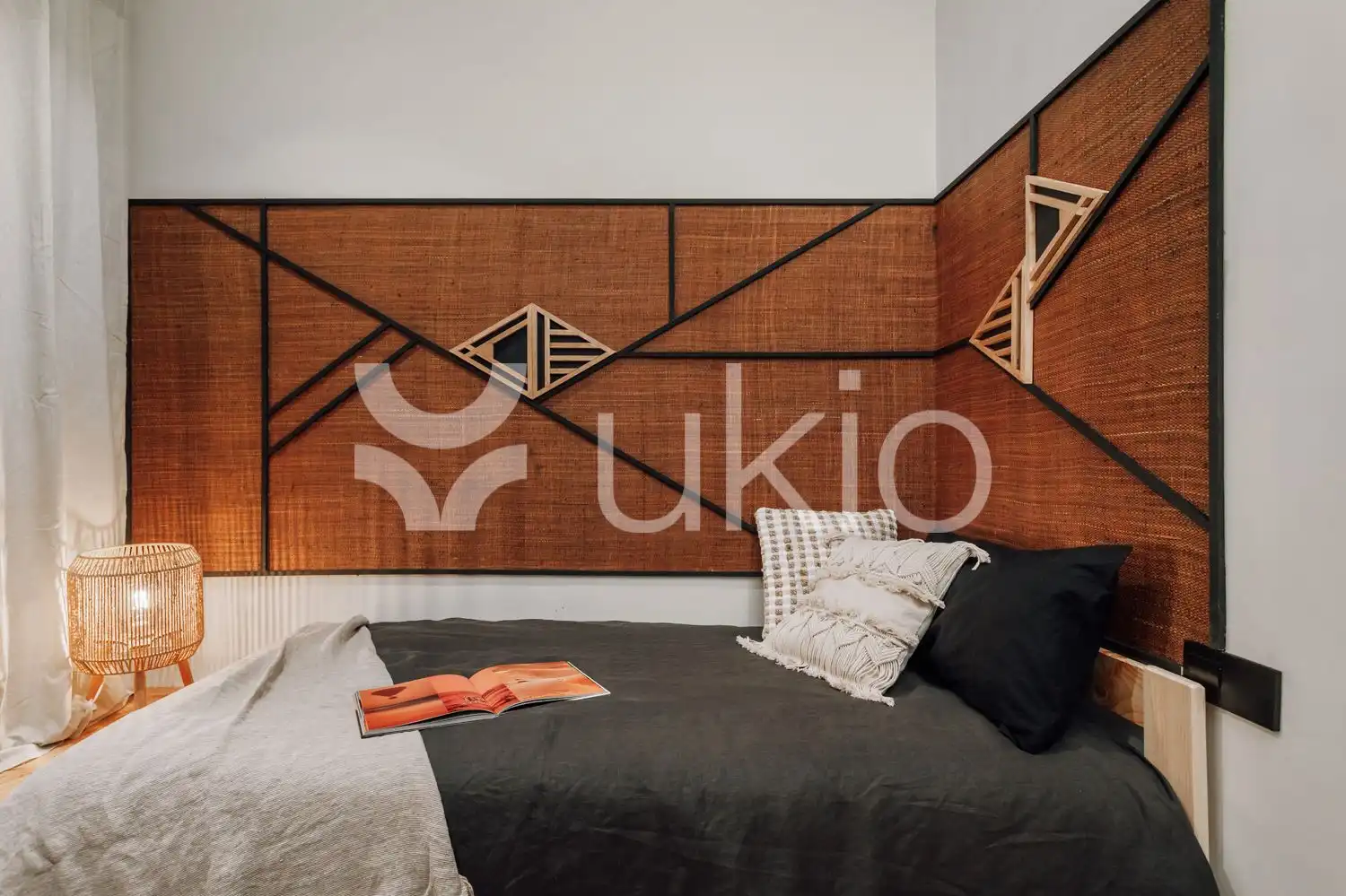 Habitación de Apartamento de alquiler en Barcelona con Aire acondicionado, Calefacción y Amueblado