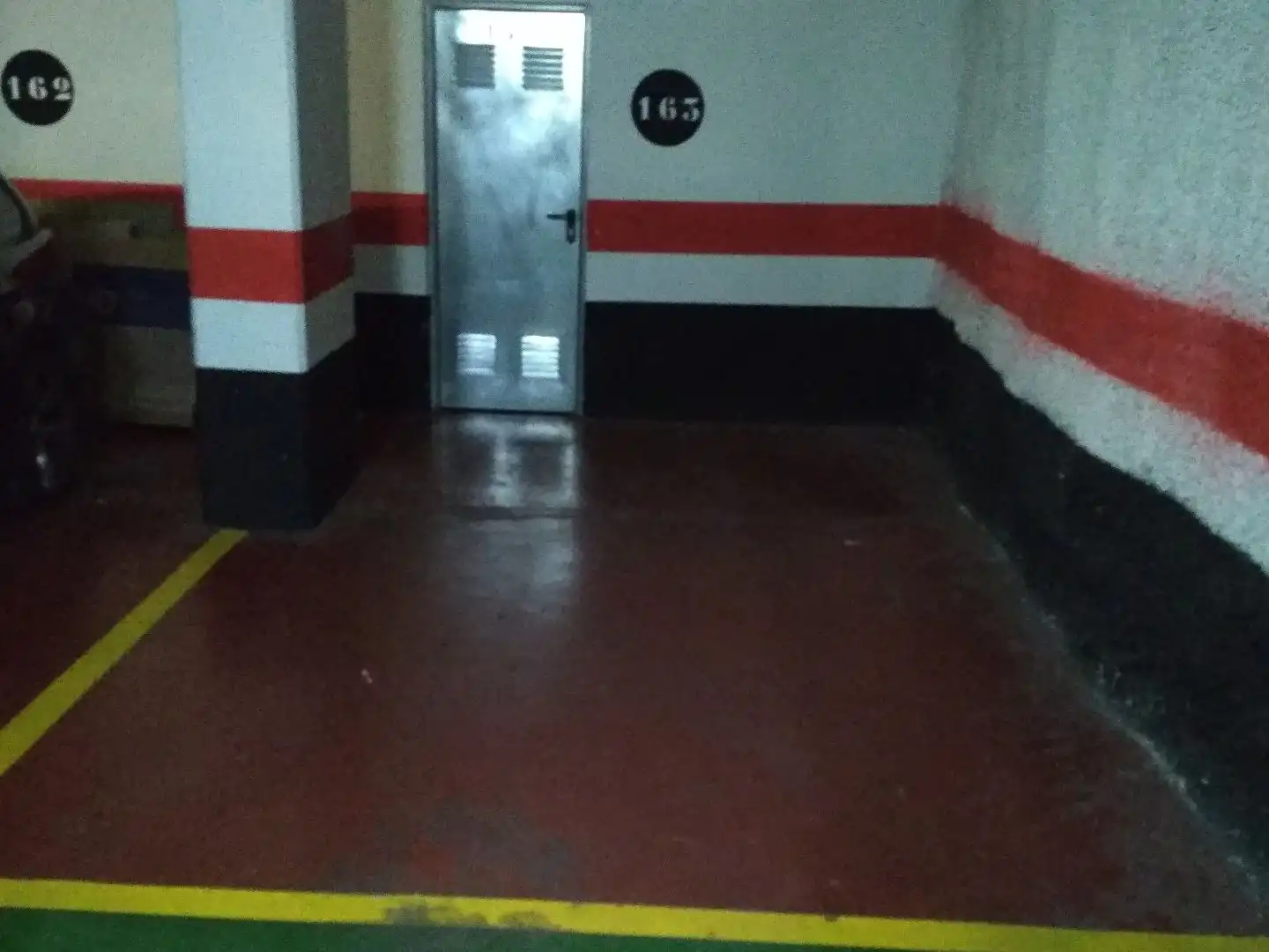 Garage zur Miete in Zaragoza
