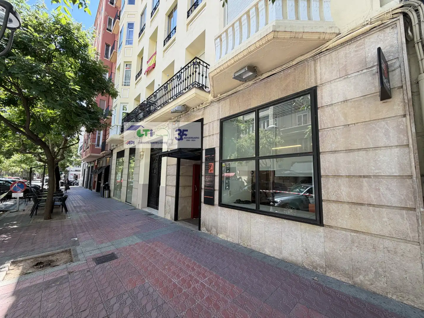 Vista exterior de Local de lloguer en Zaragoza