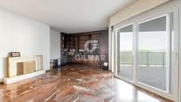 Living room of Flat for sale in  Sevilla Capital  with Terrace