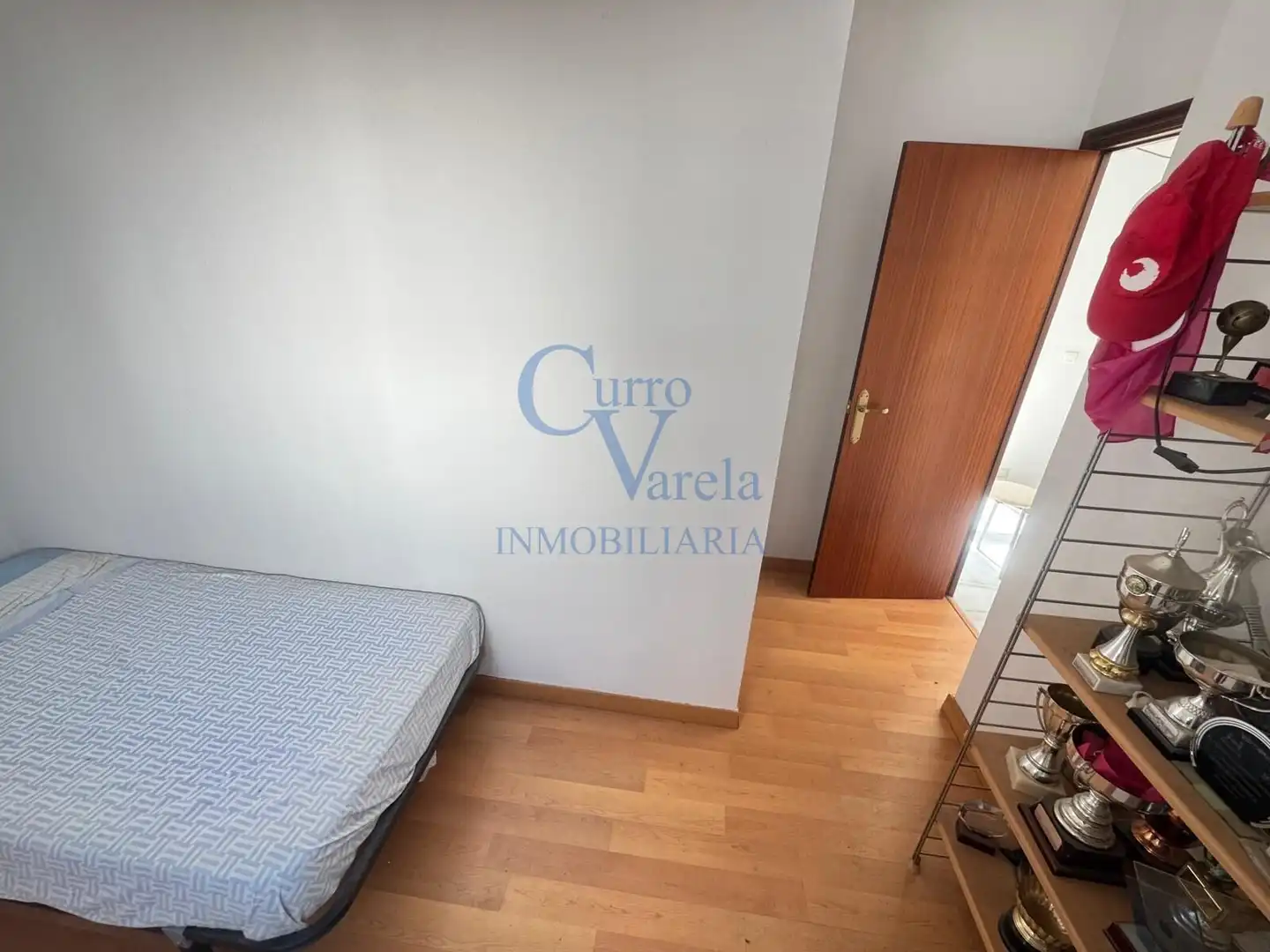 Habitación de Dúplex en venta en Dos Hermanas con Terraza y Trastero