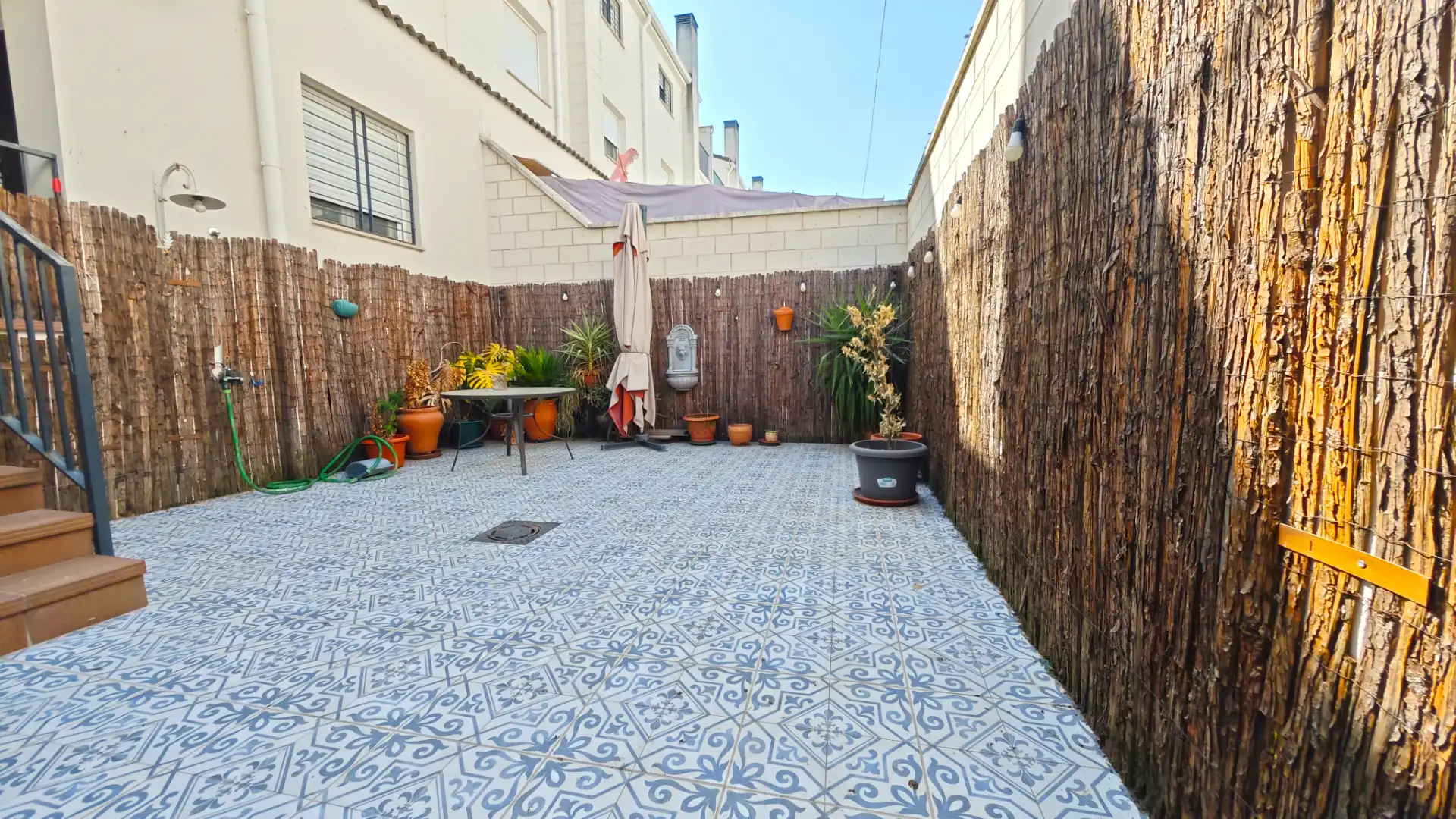 Terrassa de Casa adosada en venda en Don Benito amb Aire condicionat, Calefacció i Jardí privat