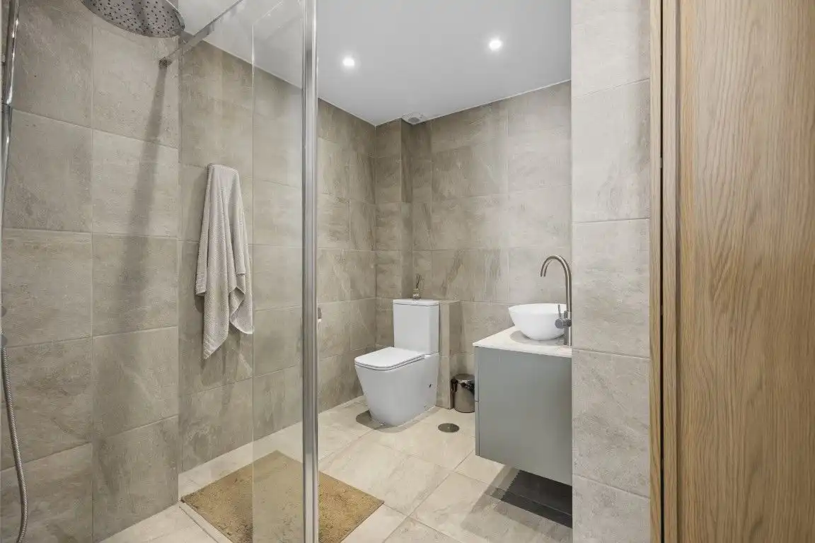 Baño de Apartamento en venta en Benalmádena con Aire acondicionado, Calefacción y Amueblado