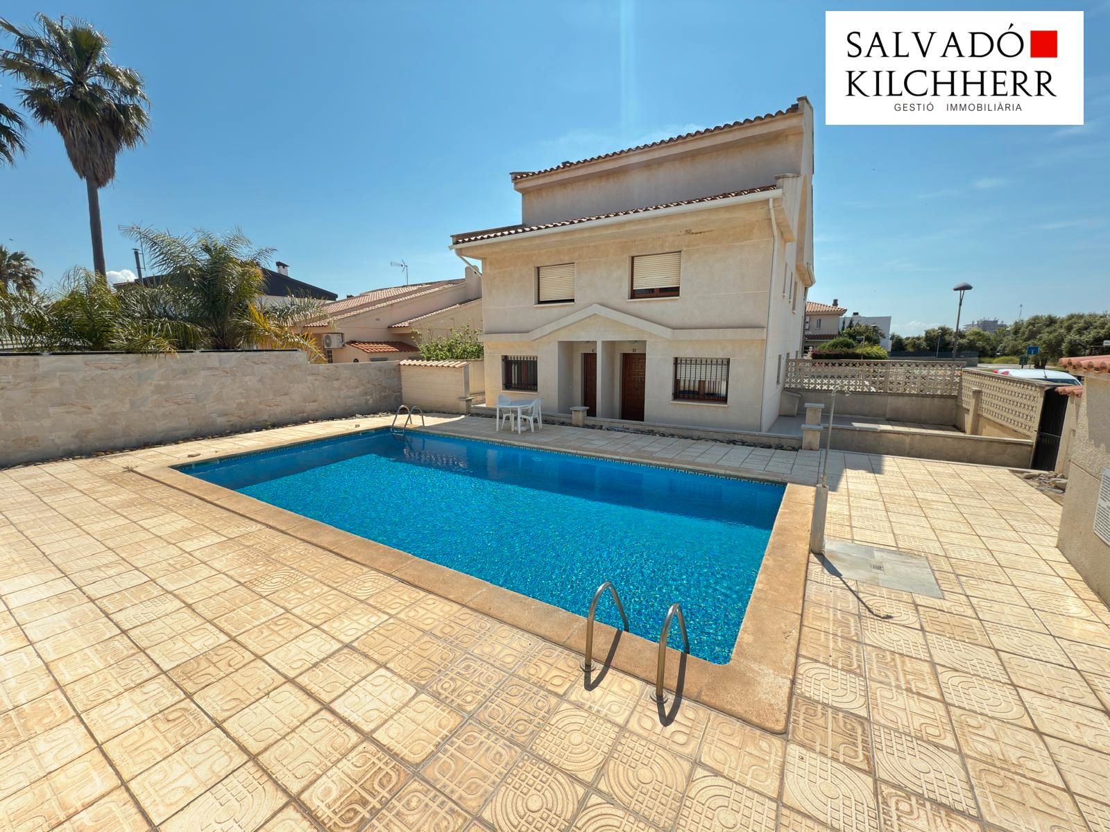Swimming pool of Single-family semi-detached for sale in Cambrils  with Air Conditioner, Heating and Private garden