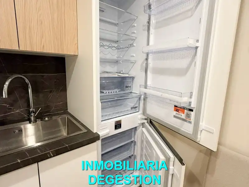 Cuina de Pis de lloguer en Linares amb Aire condicionat, Calefacció i Terrassa