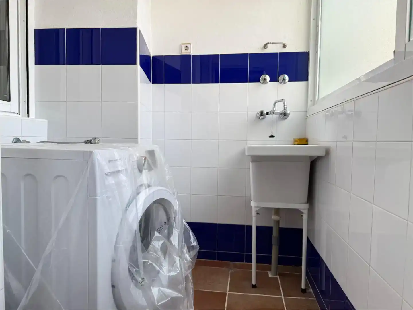 Badezimmer von Wohnung zum Verkauf in Redován mit Balkon