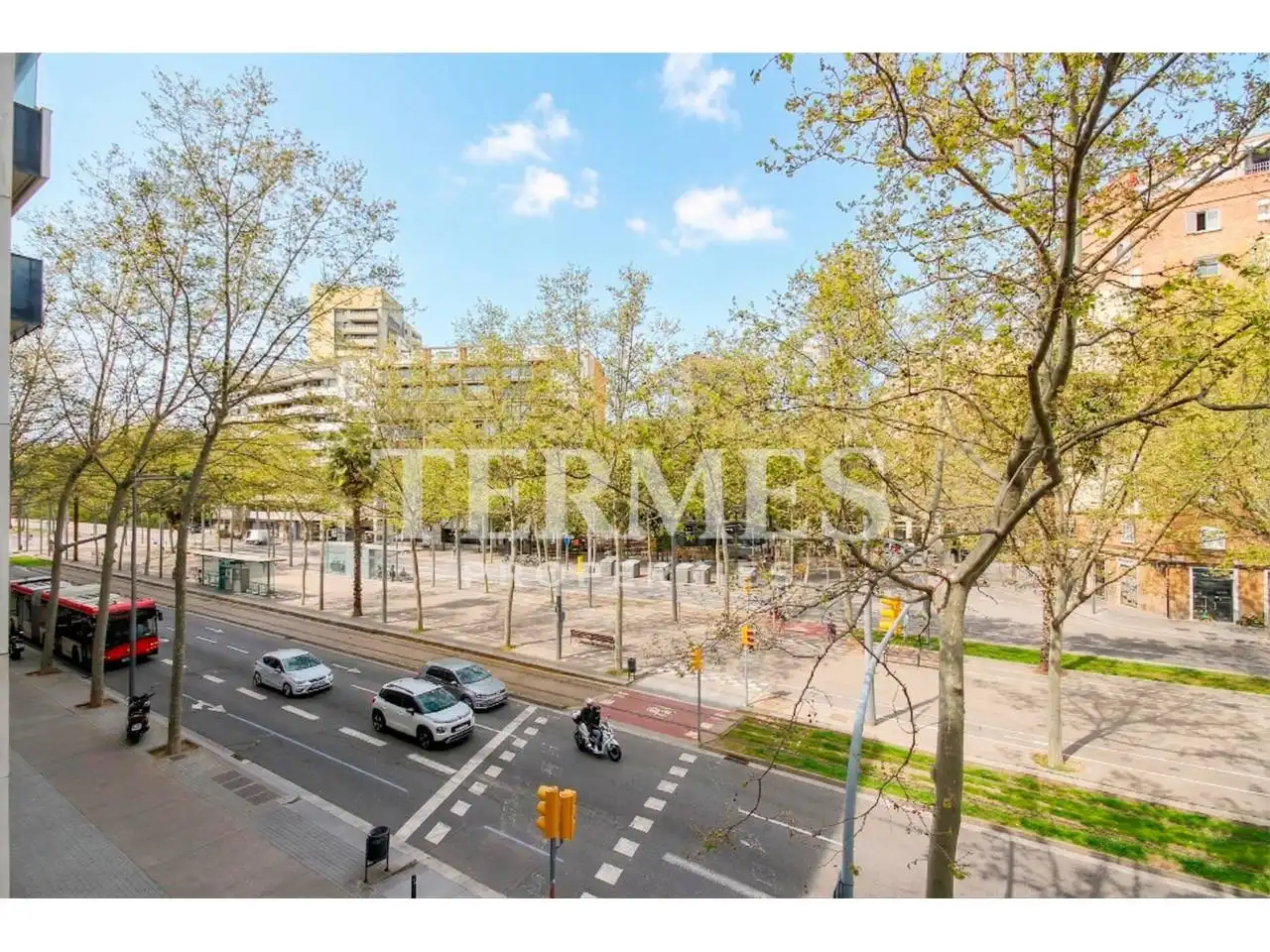 Exterior view of Office for sale in Barcelona  with Air Conditioner, Heating and Alarm