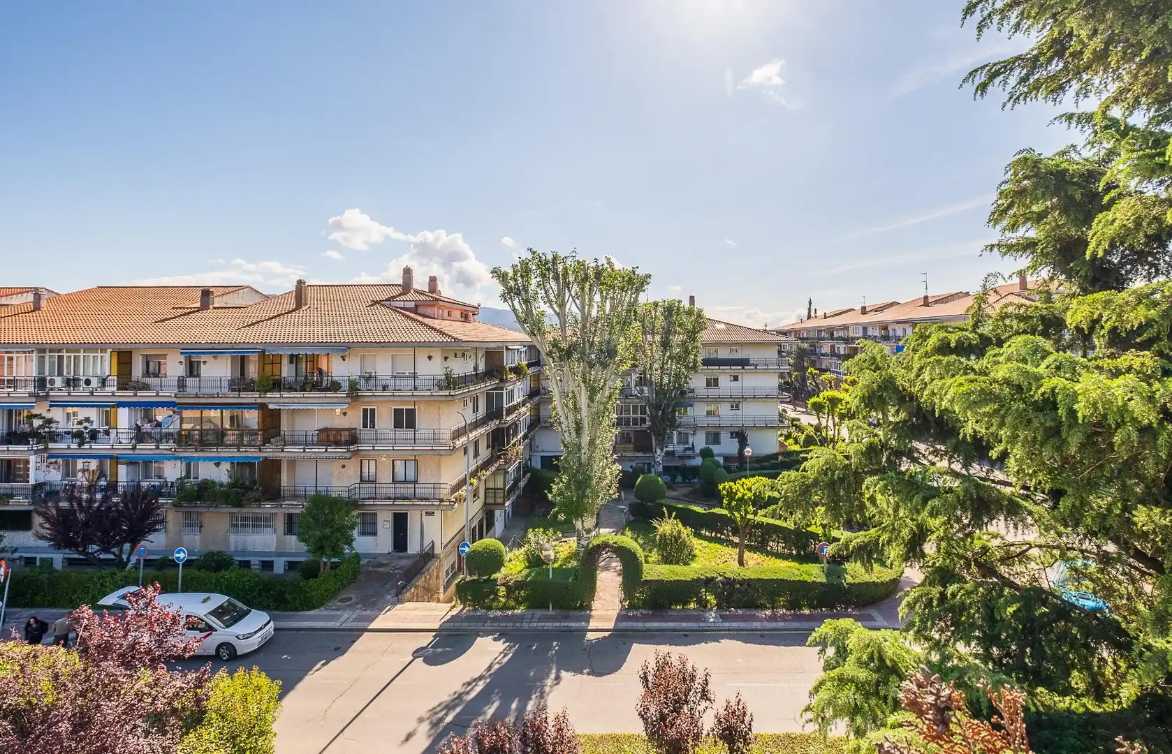 Vista exterior de Dúplex en venta en Collado Villalba con Calefacción, Jardín privado y Terraza