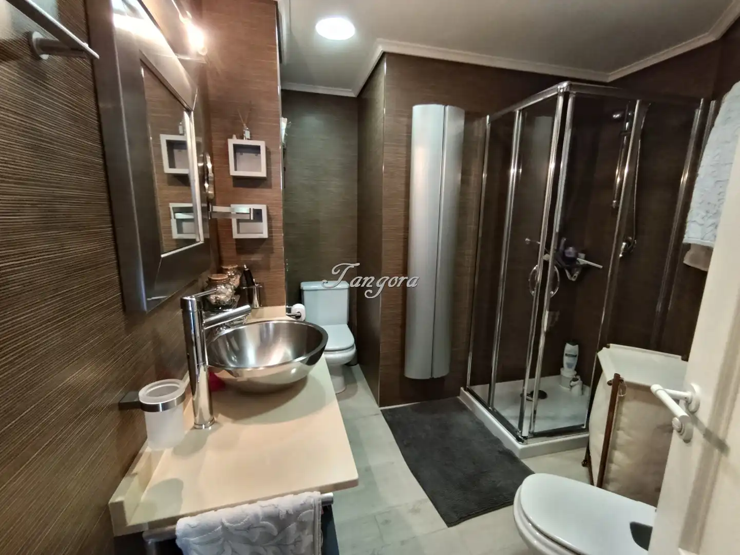 Bathroom of Attic for sale in Getxo   with Air Conditioner, Heating and Parquet flooring