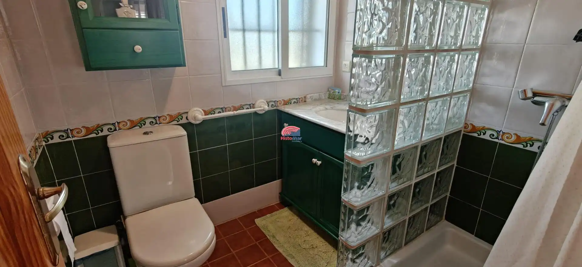 Bathroom of Houses for sale in Sagunto / Sagunt  with Air Conditioner, Heating and Private garden