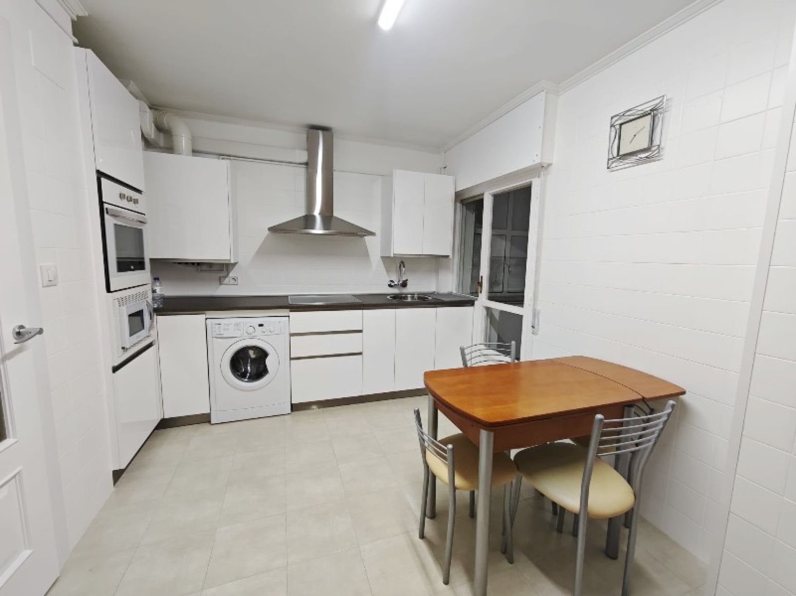 Cuina de Pis de lloguer en Cabezón de la Sal amb Calefacció, Parquet i Terrassa