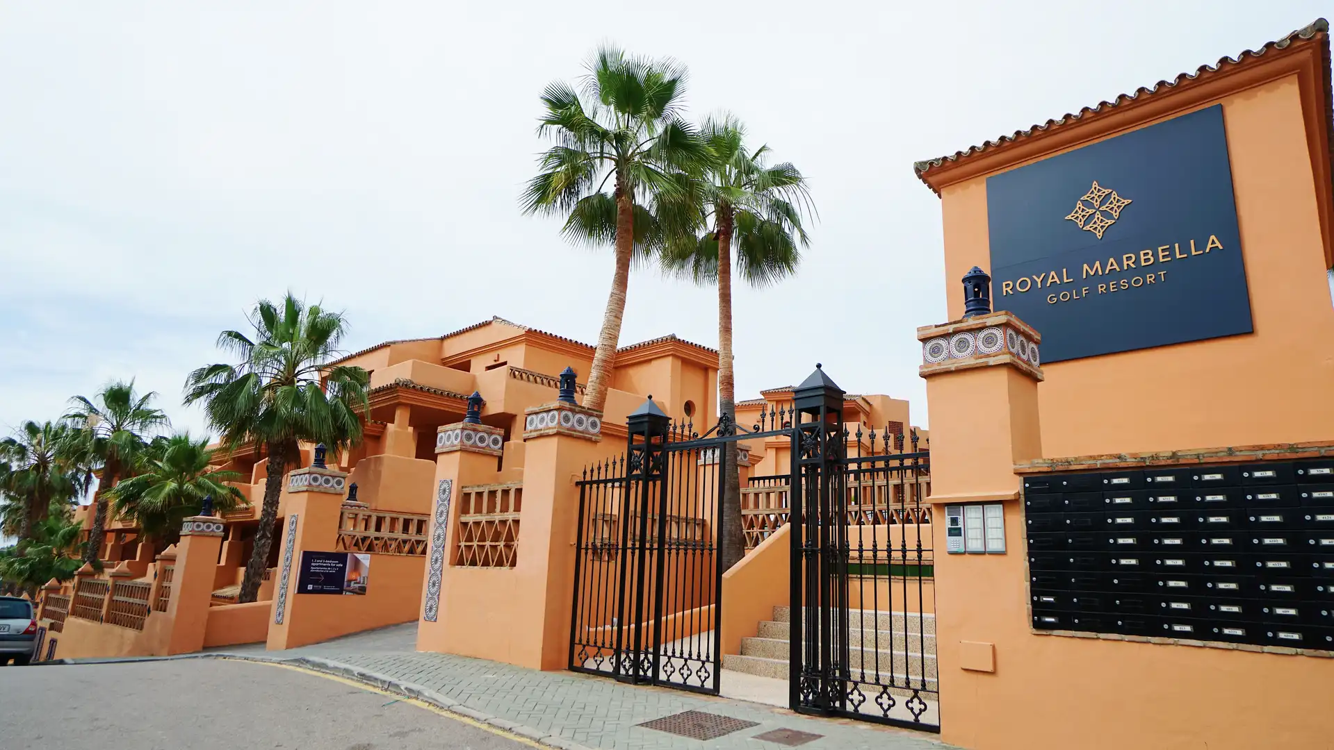 Vista exterior de Apartament de lloguer en Benahavís amb Aire condicionat, Moblat i Forn