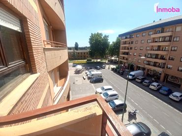 Pis amb ascensor en venda a Calle Antonio y Manuel Cebas
