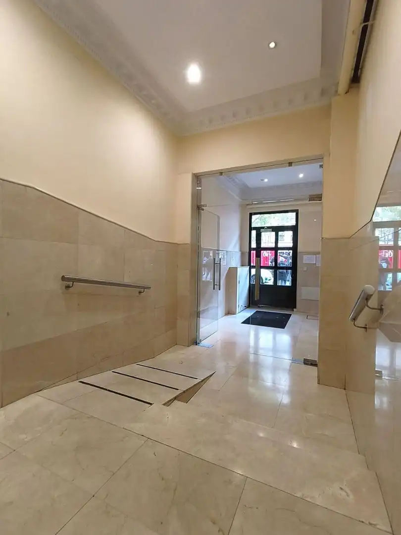 Piso de alquiler en Madrid con Calefacción, Terraza y Amueblado
