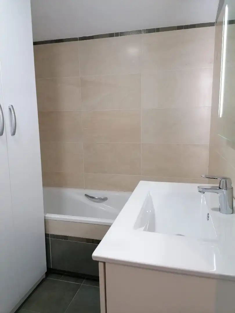 Baño de Dúplex en venta en Mondéjar con Aire acondicionado, Calefacción y Amueblado