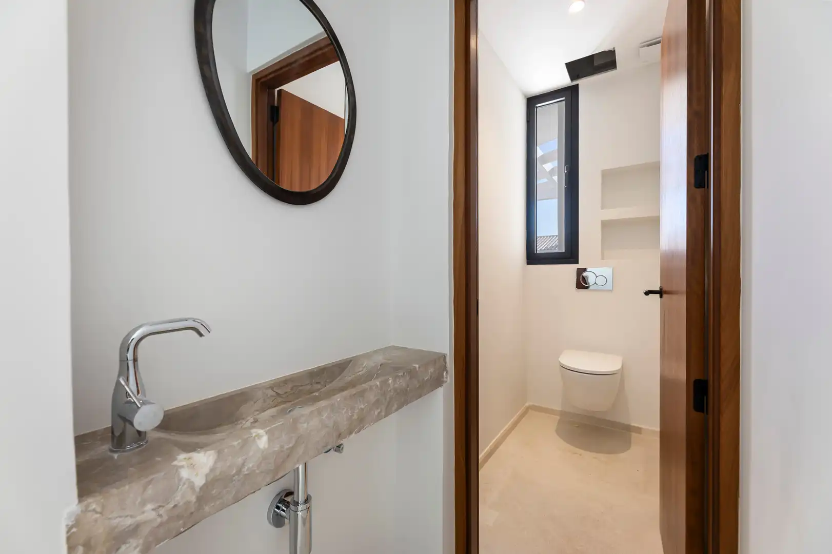 Baño de Casa adosada en venta en Santa María del Camí con Aire acondicionado, Jardín privado y Terraza