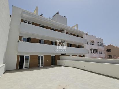 Vista exterior de Apartament en venda en Adeje amb Jardí privat, Terrassa i Traster