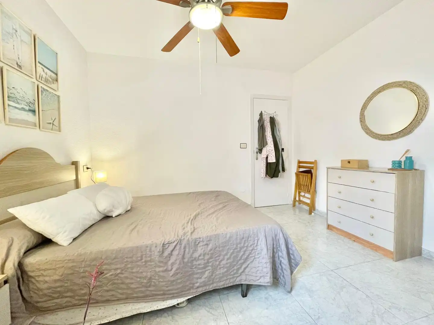 Schlafzimmer von Wohnungen zur Miete in San Pedro del Pinatar mit Klimaanlage, Heizung und Möbliert