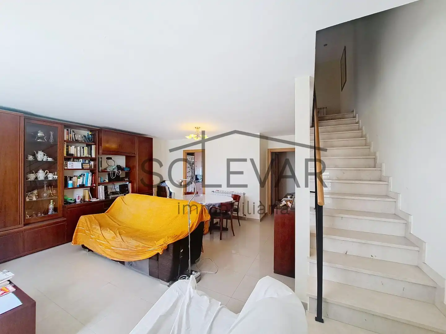 Casa aparellada en venda a Calle LA POSA