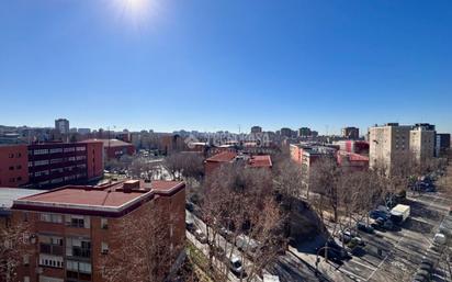 Vista exterior de Pis en venda en  Madrid Capital amb Aire condicionat, Calefacció i Parquet