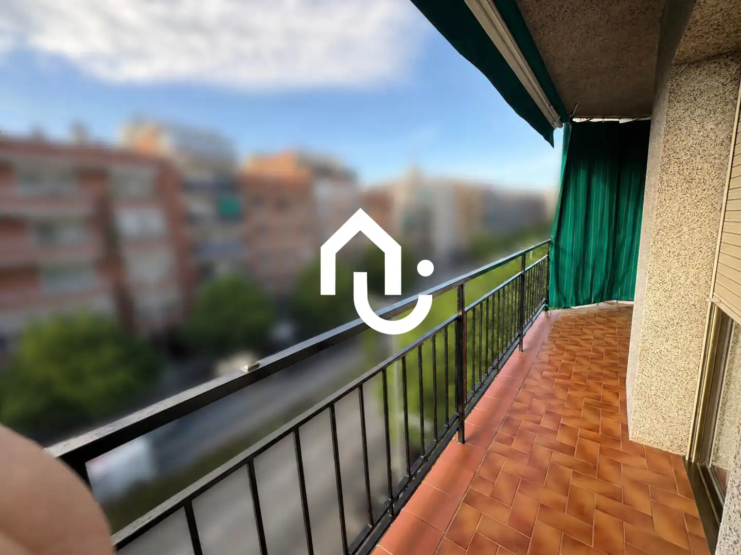 Vista exterior de Piso en venta en Santa Coloma de Gramenet con Terraza