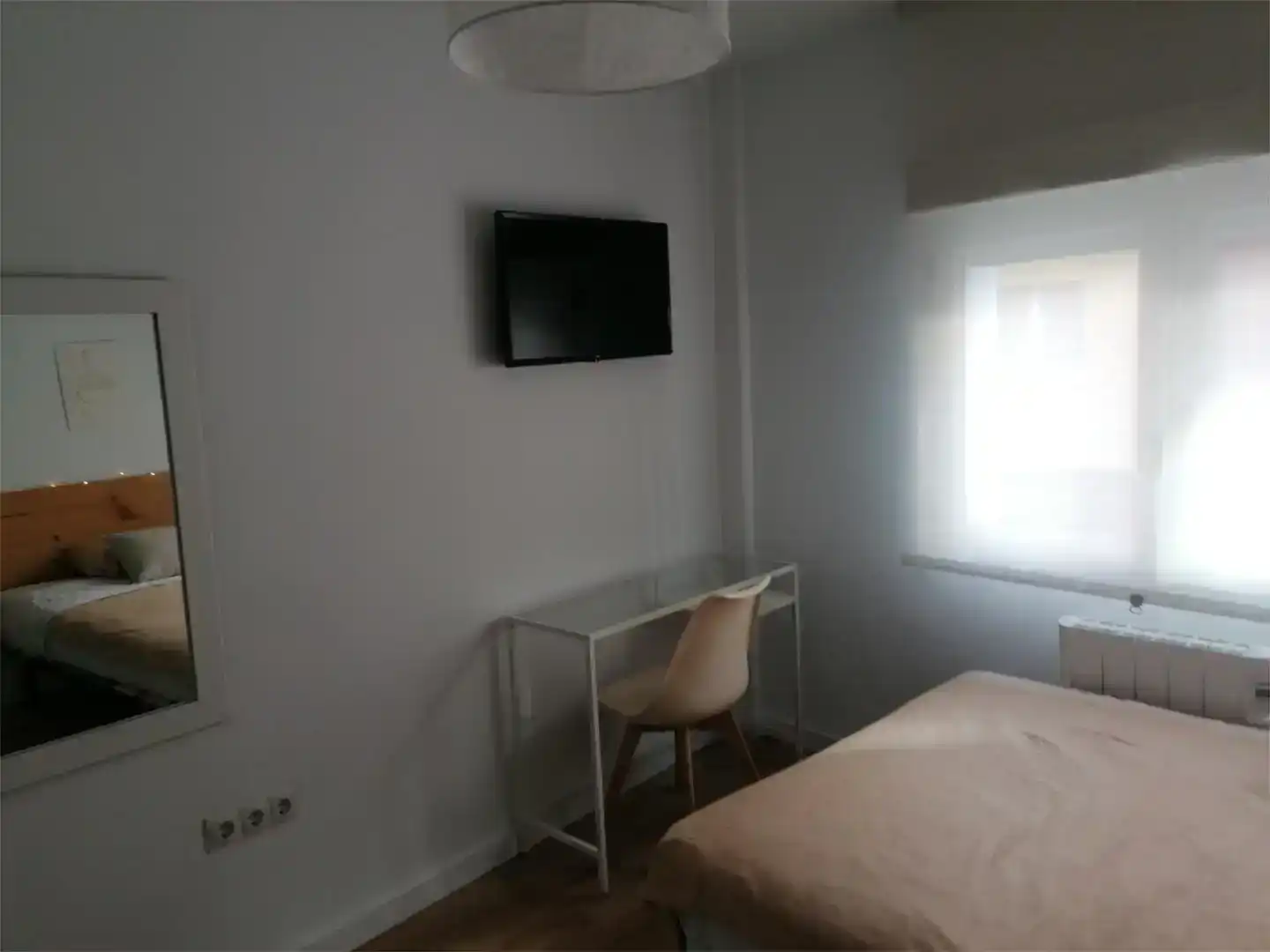 Schlafzimmer von Wohnung zur Miete in Gijón 