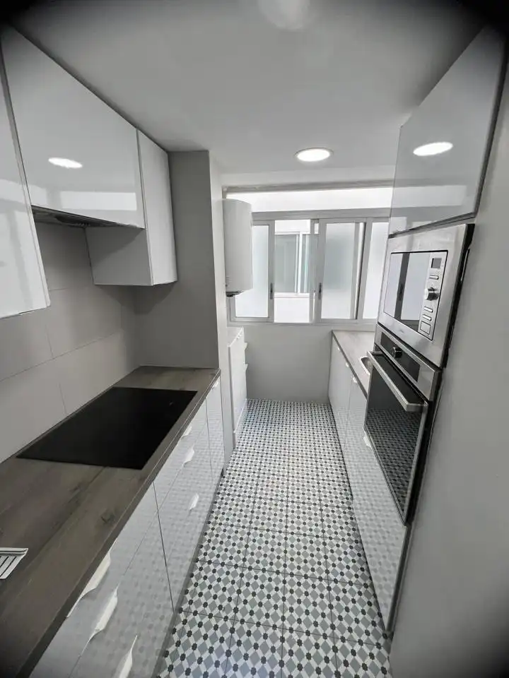 Kitchen of Flat for rent in Valencia  with Air Conditioner and Furnished