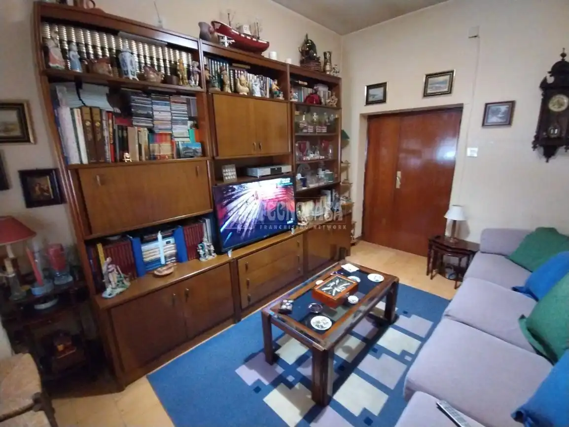 Sala d'estar de Pis en venda en Valladolid amb Calefacció